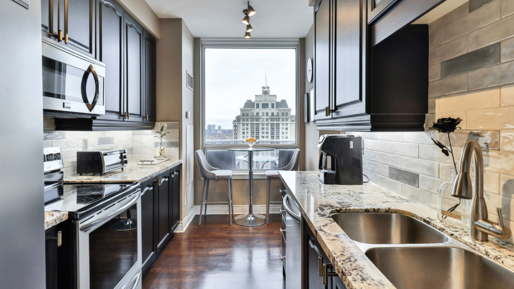 A stunning example of unfitted kitchen design featuring freestanding cabinets and a soulful atmosphere.